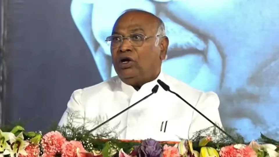 Karnataka polls: Kharge regrets his poisonous snake remark on Modi