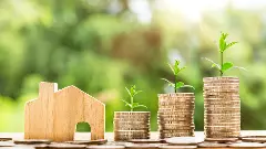 Finance Ministry: Growth on track, but India must be vigilant against major potential risks