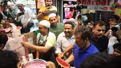 Rahul Gandhi visits old Delhi, Bengali market, tastes popular dishes