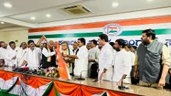 Karnataka polls: Jagadish Shettar joins Congress after quitting BJP