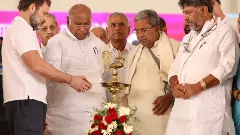 Rahul in Kolar: Targets Modi, says Adani is a symbol of corruption