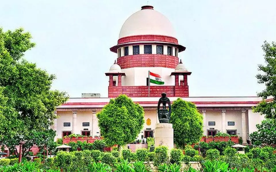 WB school jobs scam: SC stays HC order on FIRs against CBI, ED officials WB school jobs scam: SC stays HC order on FIRs against CBI, ED officials